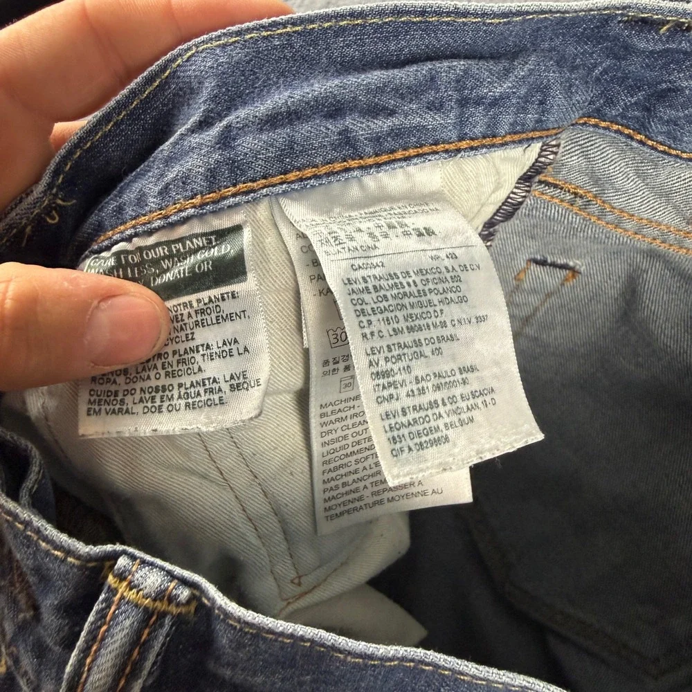 Levis 501 Jeans Men's 32x34 Blue Straight Leg Regular Fit Button Fly Medium Wash